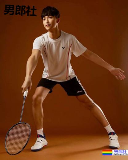 完美好胜模特硕士生，解锁订阅鲜肉小可爱：胡廷佑-51虹马