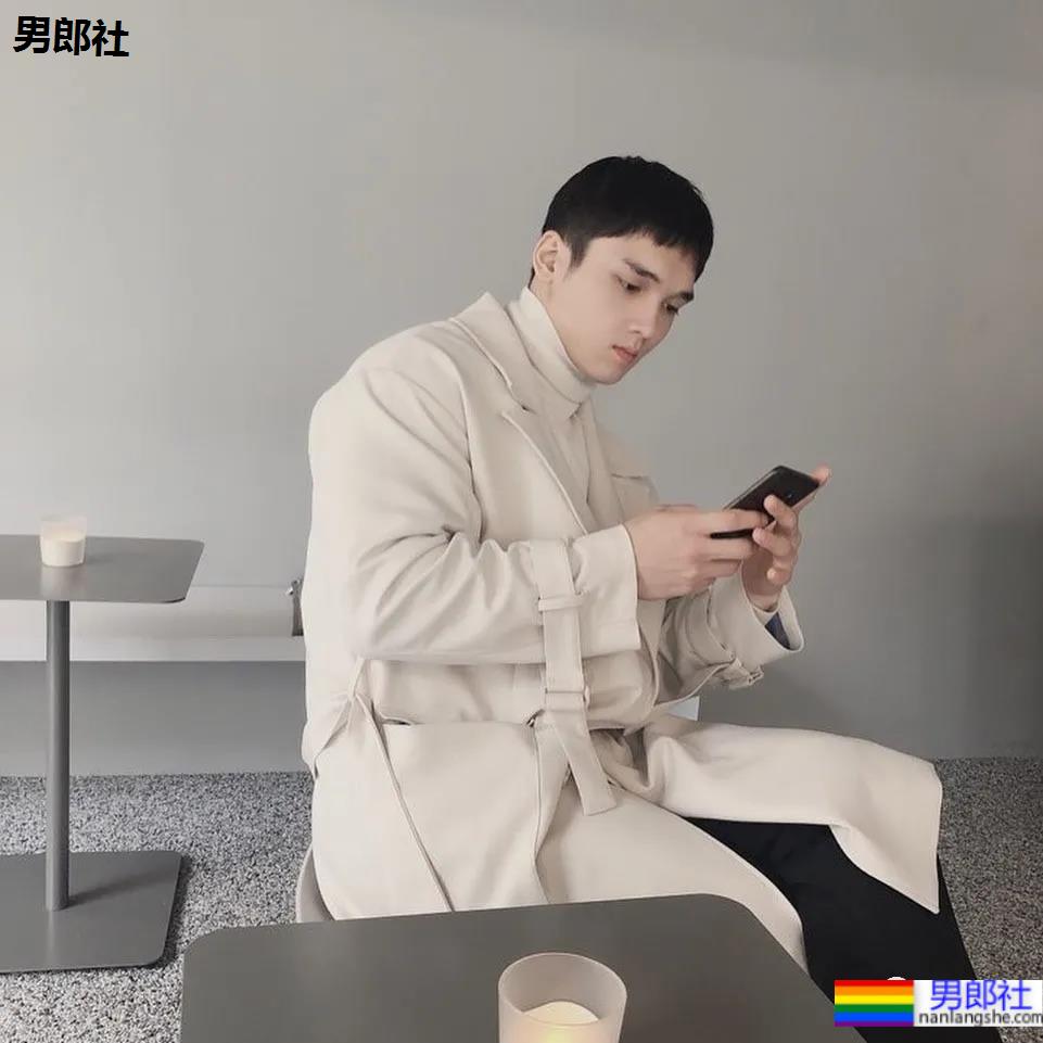 天啦!肌肉男菩萨火了,网友们都炸开锅了! - 51虹马 天啦!肌肉男菩萨火了,网友们都炸开锅了! - 51虹马