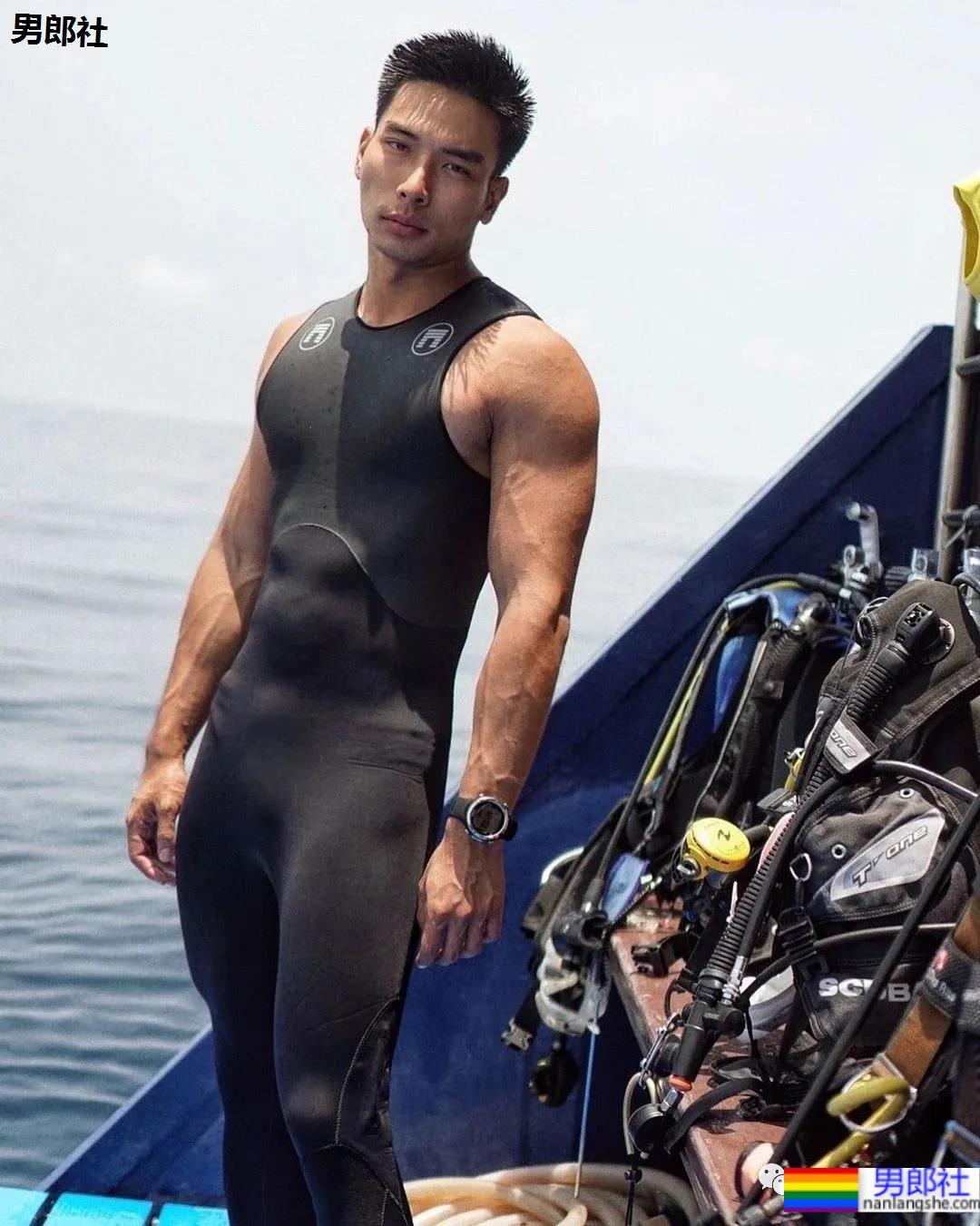 泰国医生帅哥不仅炼出了完美肌肉身材，而且还有肌肉男友 - 51虹马