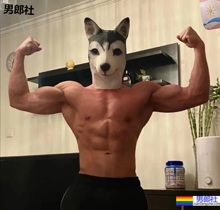 筋肉小哥因太帅在地铁上被抓拍爆红推特 - 51虹马