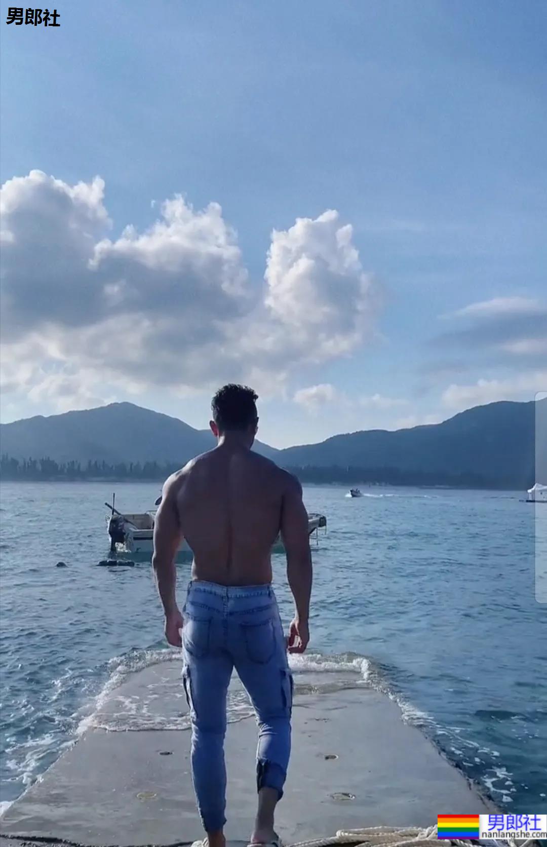 被误认为是肌肉快车司机,他的真实身份吓傻网友 - 51虹马 被误认为是肌肉快车司机,他的真实身份吓傻网友 - 51虹马