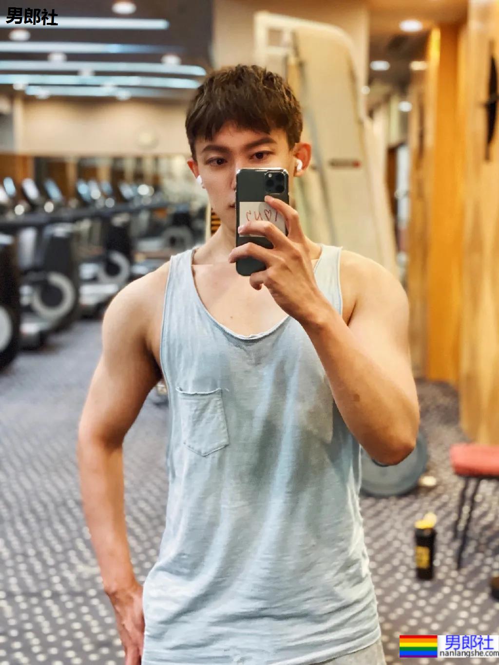 被央视校招的奶帅小哥，这是你的第几任男友？ - 51虹马