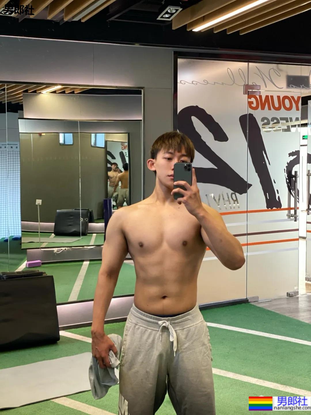 被央视校招的奶帅小哥，这是你的第几任男友？ - 51虹马