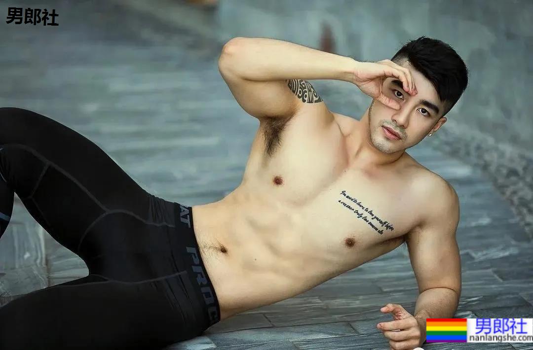 大瓜！Gay圈网红卖淫被抓！ - 51虹马