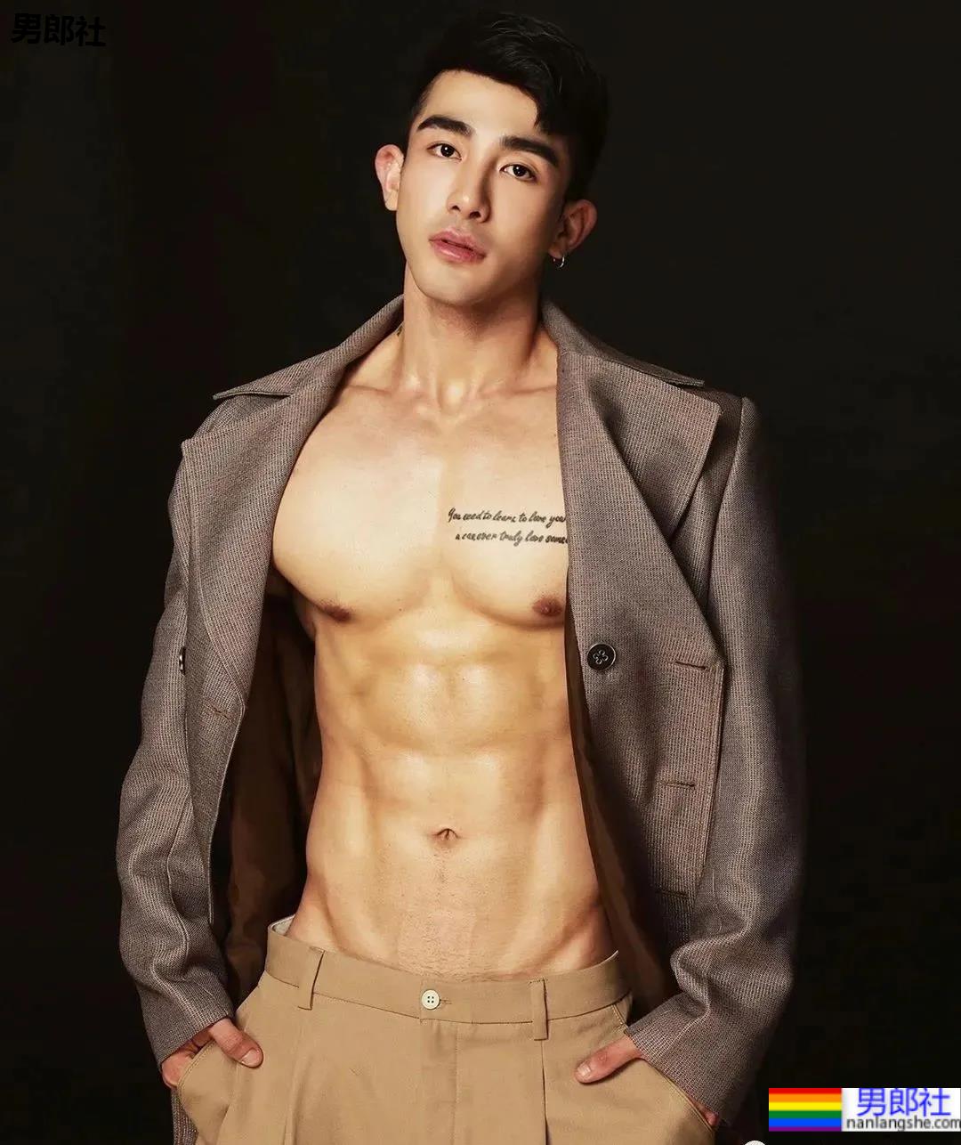 大瓜！Gay圈网红卖淫被抓！ - 51虹马