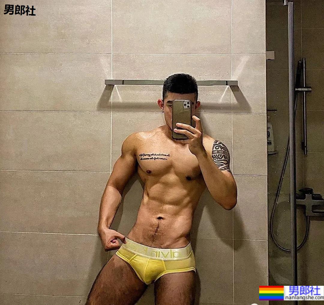 大瓜！Gay圈网红卖淫被抓！ - 51虹马