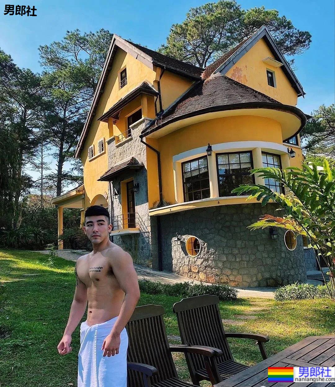 大瓜！Gay圈网红卖淫被抓！ - 51虹马