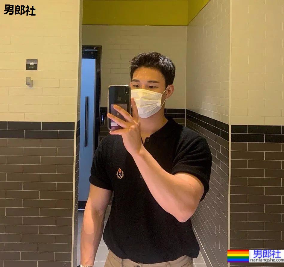 这么结实的韩国欧巴你爱吗？ - 51虹马