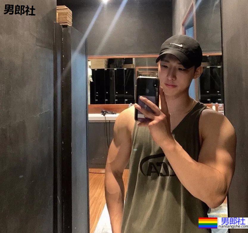 这么结实的韩国欧巴你爱吗？ - 51虹马