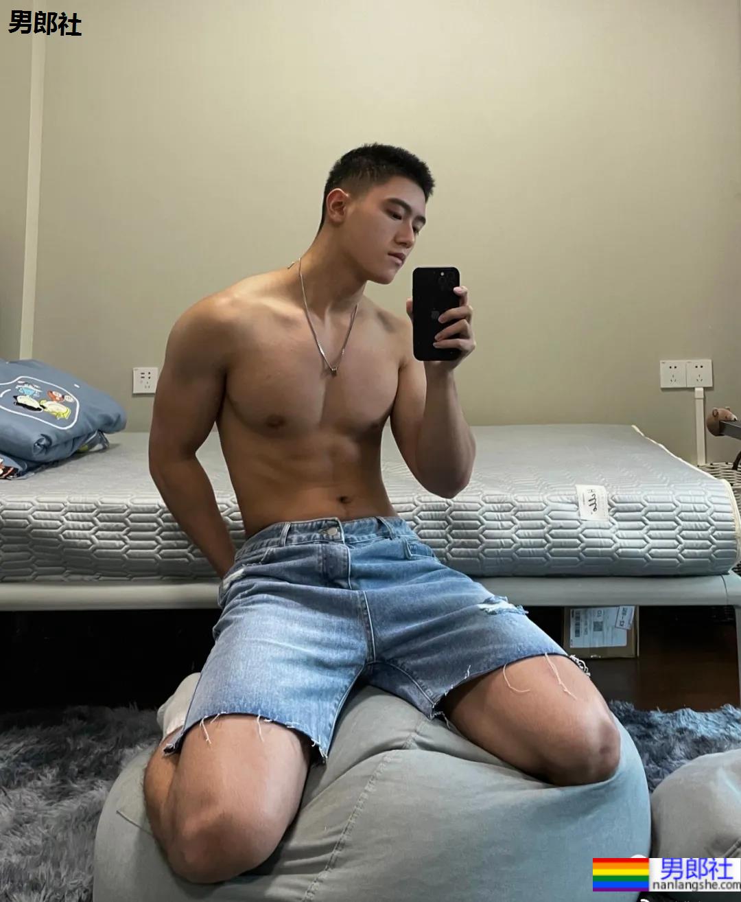 肌肉版杀心观音竟是他?网友:我用尽一生一世来将你供养 - 51虹马 肌肉版杀心观音竟是他?网友:我用尽一生一世来将你供养 - 51虹马