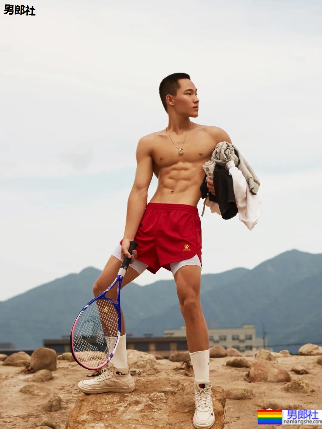 18岁寸头体育生遇上摄影师,长腿腹肌好身材藏不住啦! - 51虹马 18岁寸头体育生遇上摄影师,长腿腹肌好身材藏不住啦! - 51虹马