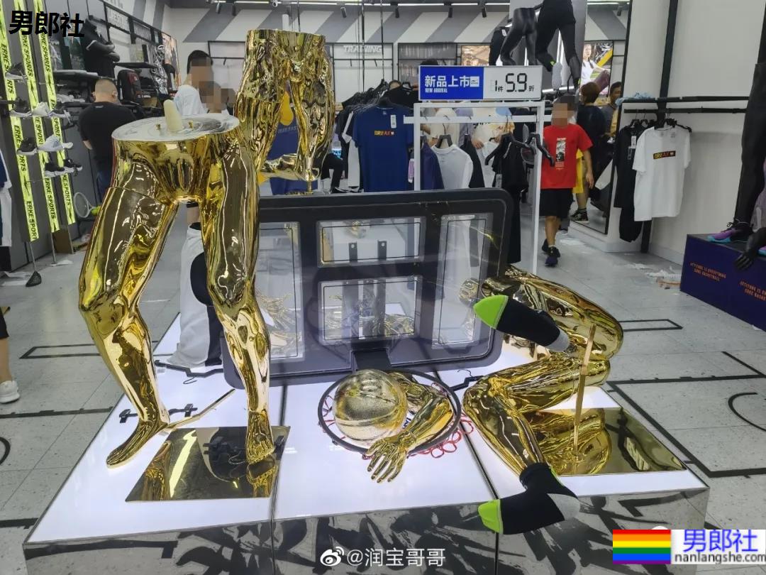 鸿星尔克的男模火了！高颜值大长腿未免也太帅！-51虹马