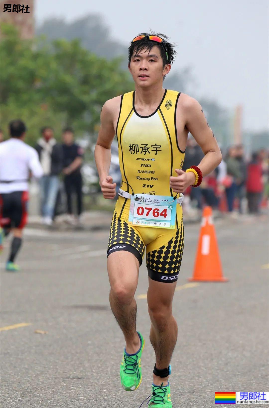 穿紧身衣比赛的铁人三项运动员有多好看？看了才知道 - 51虹马