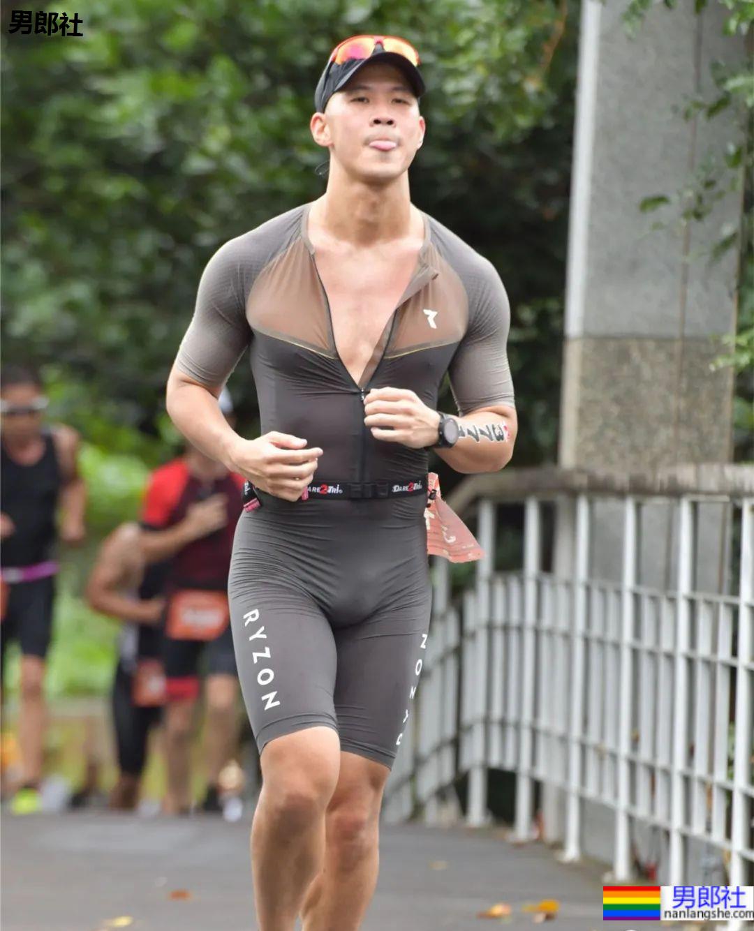 穿紧身衣比赛的铁人三项运动员有多好看？看了才知道 - 51虹马