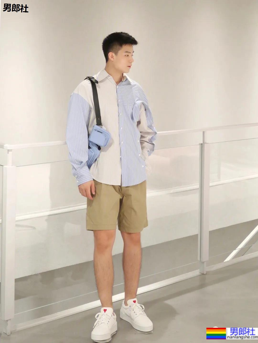 发现一枚白嫩干净的腹肌网红博主，99%网友的沦陷了！ - 51虹马