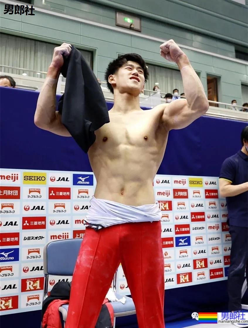 19岁日本体操帅哥桥本大辉颜值惹争议，网友叫他下海 - 51虹马