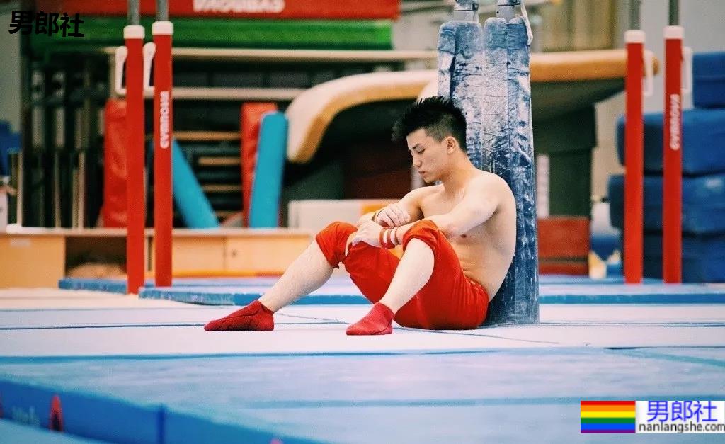 19岁日本体操帅哥桥本大辉颜值惹争议，网友叫他下海 - 51虹马