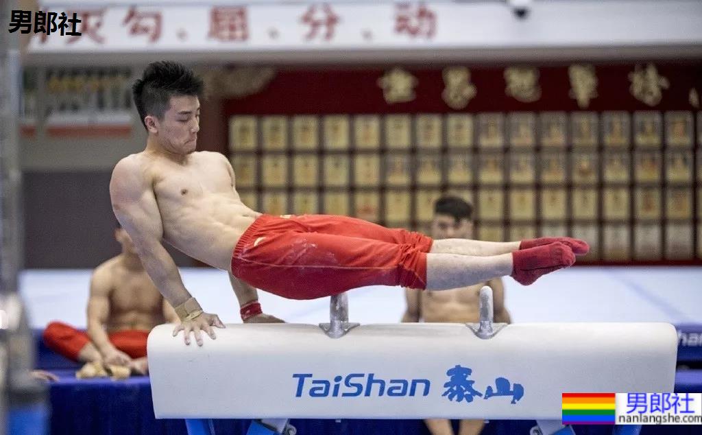 19岁日本体操帅哥桥本大辉颜值惹争议，网友叫他下海 - 51虹马