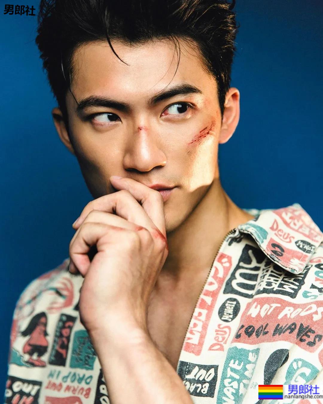 人良土兀天菜男模，INS私照实力藏不住-51虹马