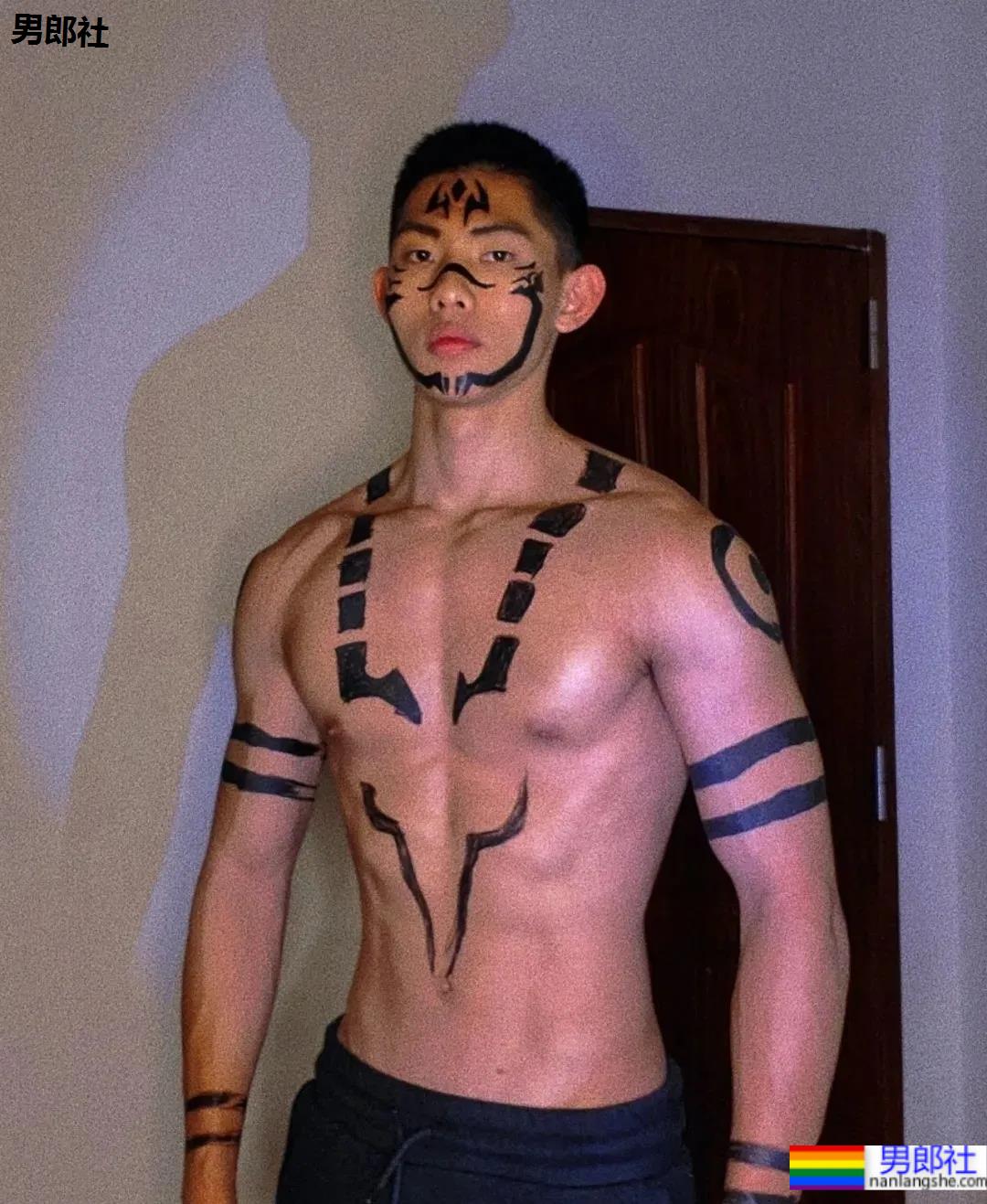 四川寸头腹肌小狼狗,高颜值大长腿太欲了! - 51虹马 四川寸头腹肌小狼狗,高颜值大长腿太欲了! - 51虹马