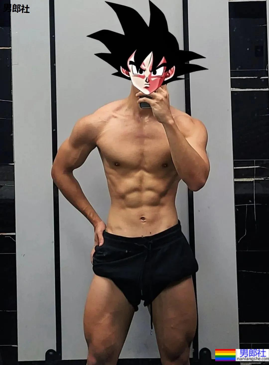 四川寸头腹肌小狼狗,高颜值大长腿太欲了! - 51虹马 四川寸头腹肌小狼狗,高颜值大长腿太欲了! - 51虹马