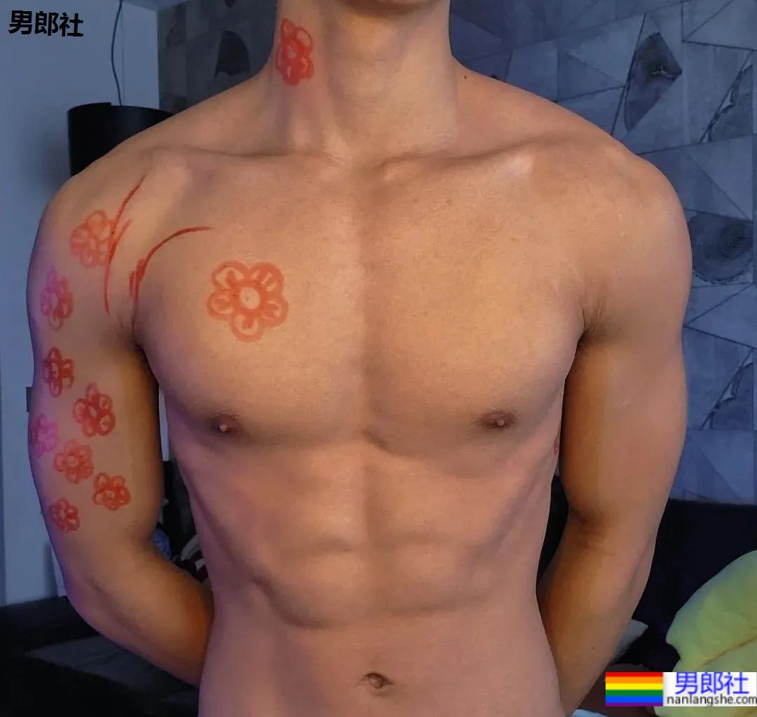 四川寸头腹肌小狼狗,高颜值大长腿太欲了! - 51虹马 四川寸头腹肌小狼狗,高颜值大长腿太欲了! - 51虹马