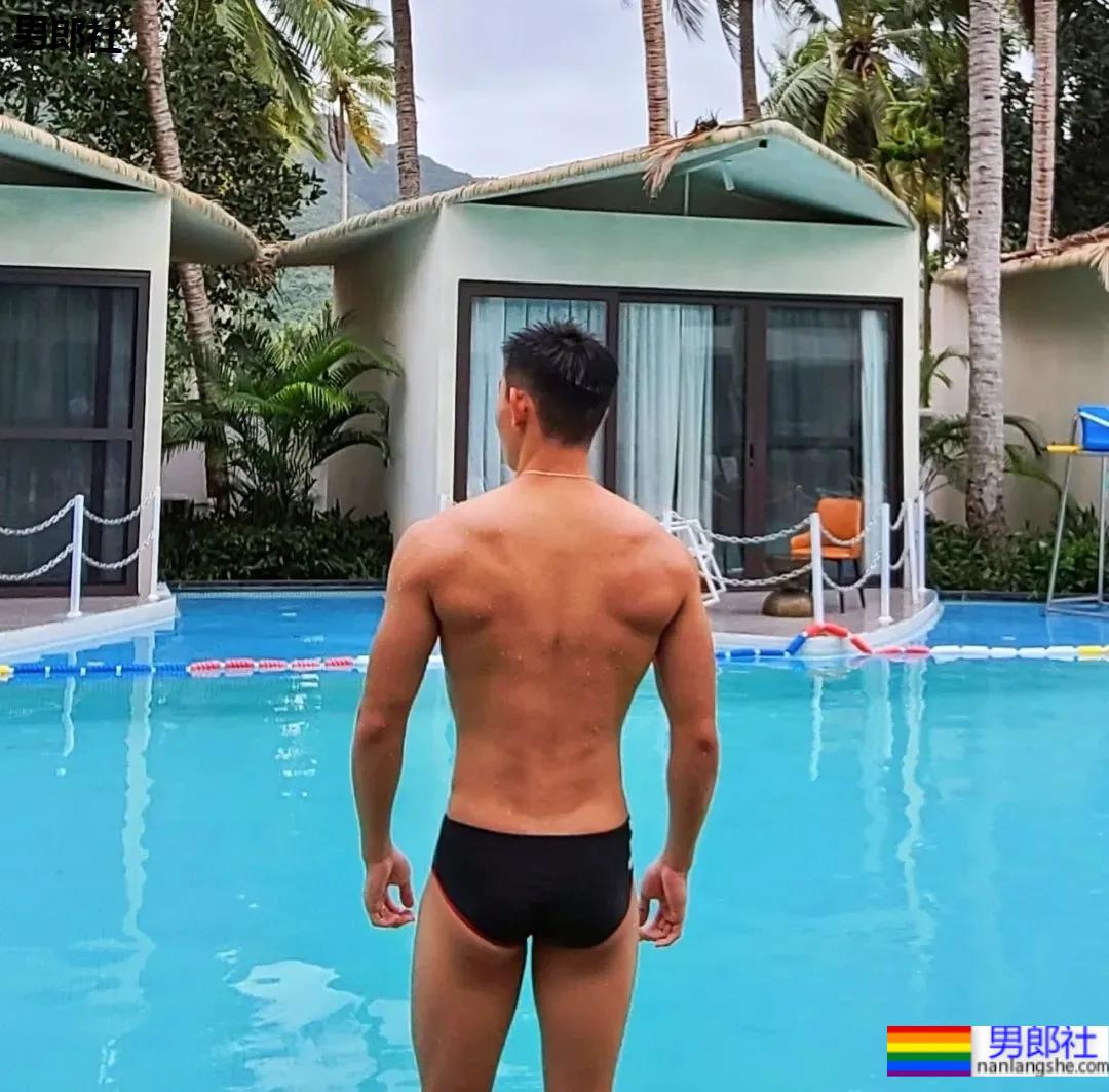 四川寸头腹肌小狼狗,高颜值大长腿太欲了! - 51虹马 四川寸头腹肌小狼狗,高颜值大长腿太欲了! - 51虹马