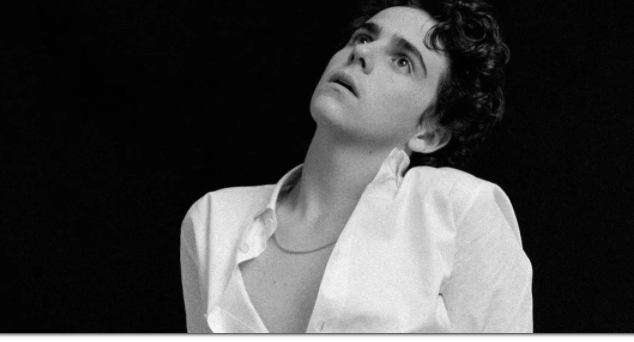 《雷霆沙赞》演员小杰直播中自踹【柜门】 - 51虹马