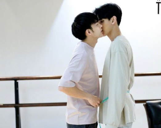 快点播!这颜值我跪舔! - 51虹马 快点播!这颜值我跪舔! - 51虹马