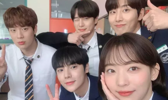 《新光男高学生会》同名冒险游戏改编-51虹马