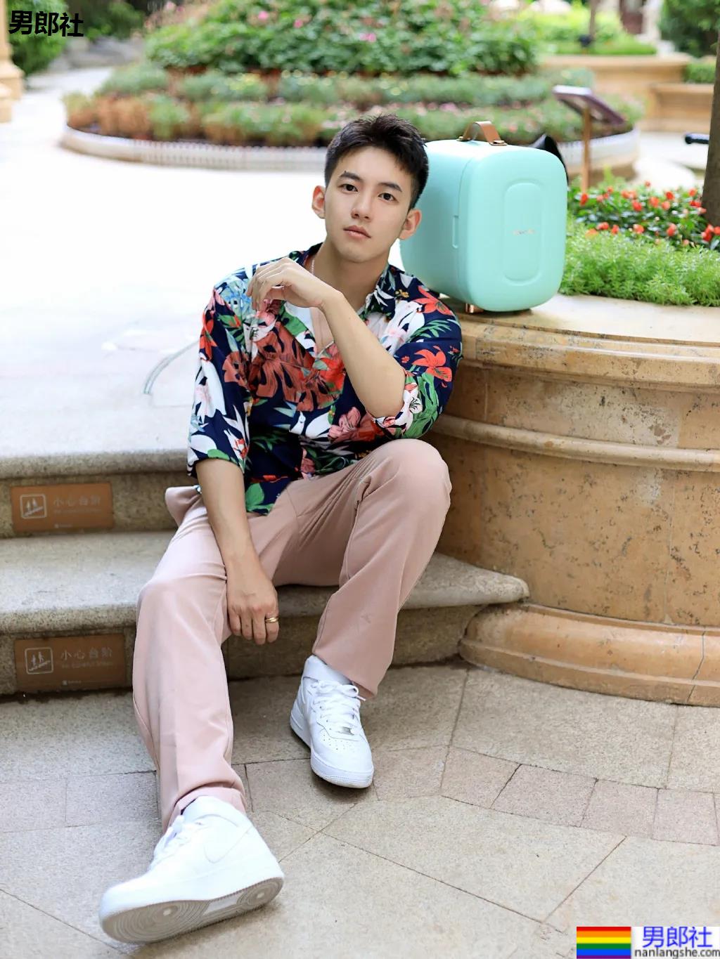 有一个奶狗男朋友，是一种什么样的体验。 - 51虹马