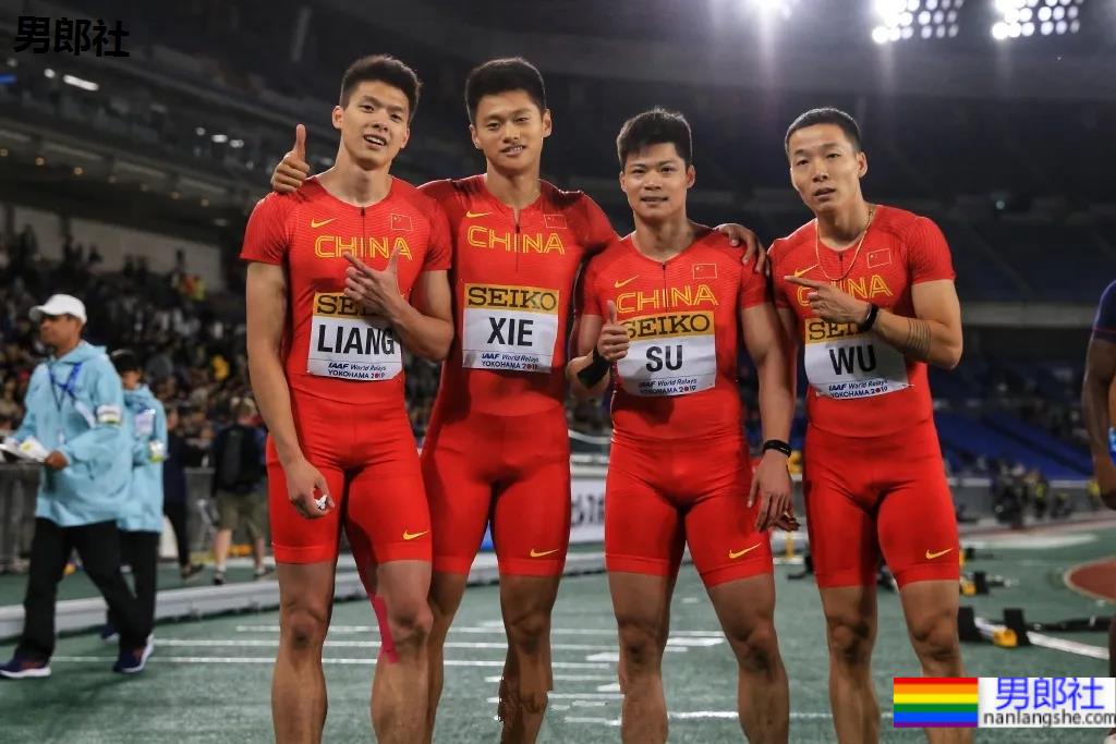 谢震业的腹肌，苏炳添的翘臀，梁劲生的长腿，田径队老公们的写真yyds! - 51虹马