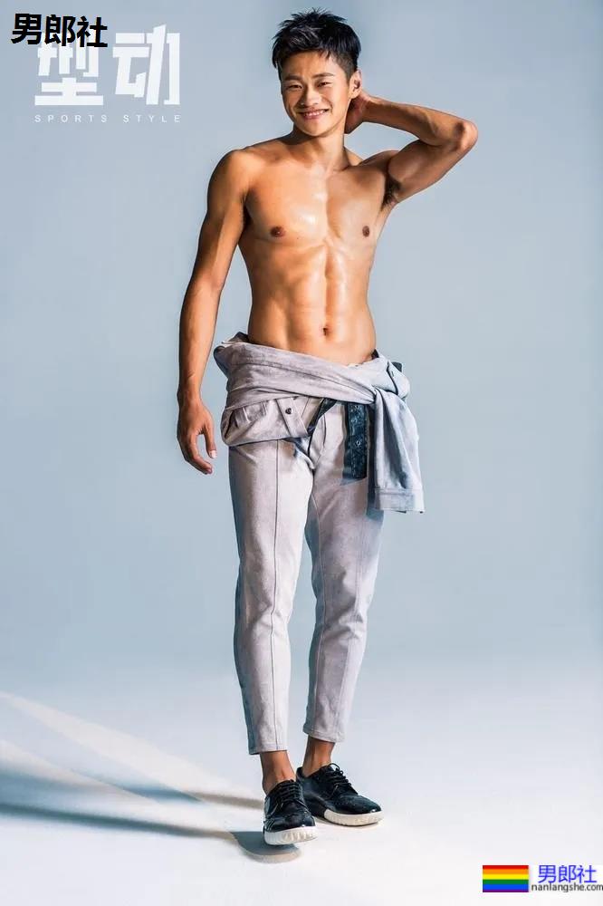 谢震业的腹肌，苏炳添的翘臀，梁劲生的长腿，田径队老公们的写真yyds! - 51虹马