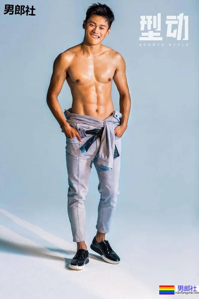 谢震业的腹肌，苏炳添的翘臀，梁劲生的长腿，田径队老公们的写真yyds! - 51虹马