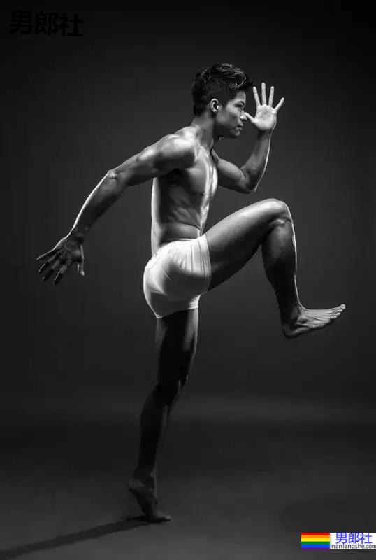 谢震业的腹肌，苏炳添的翘臀，梁劲生的长腿，田径队老公们的写真yyds! - 51虹马