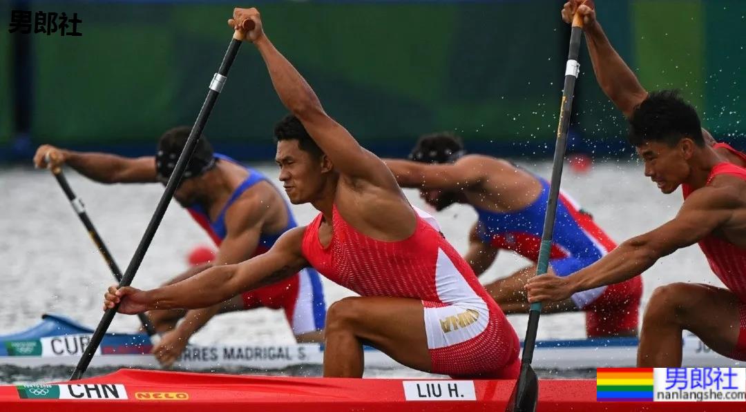 皮划艇肌肉运动员火了，野性荷尔蒙炸裂，网友直呼老公！ - 51虹马