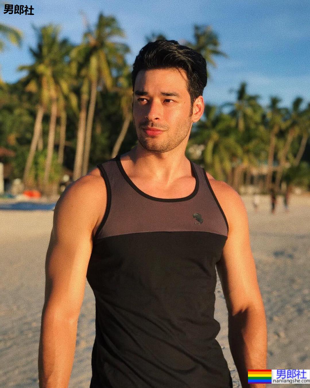 谁说肌肉模特只能矜持?菲律宾肌肉小哥又ㄎ一ㄤ又性感:John Spainhour - 51虹马 谁说肌肉模特只能矜持?菲律宾肌肉小哥又ㄎ一ㄤ又性感:John Spainhour - 51虹马