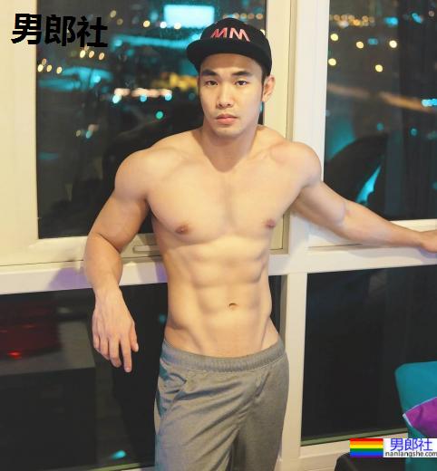 阳光、沙滩、大海！让泰国小鲜肉帮你抓住夏天翘起的尾巴：Adrian Roy Esmeris - 51虹马