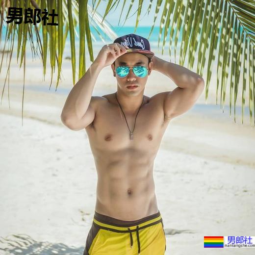 阳光、沙滩、大海！让泰国小鲜肉帮你抓住夏天翘起的尾巴：Adrian Roy Esmeris - 51虹马