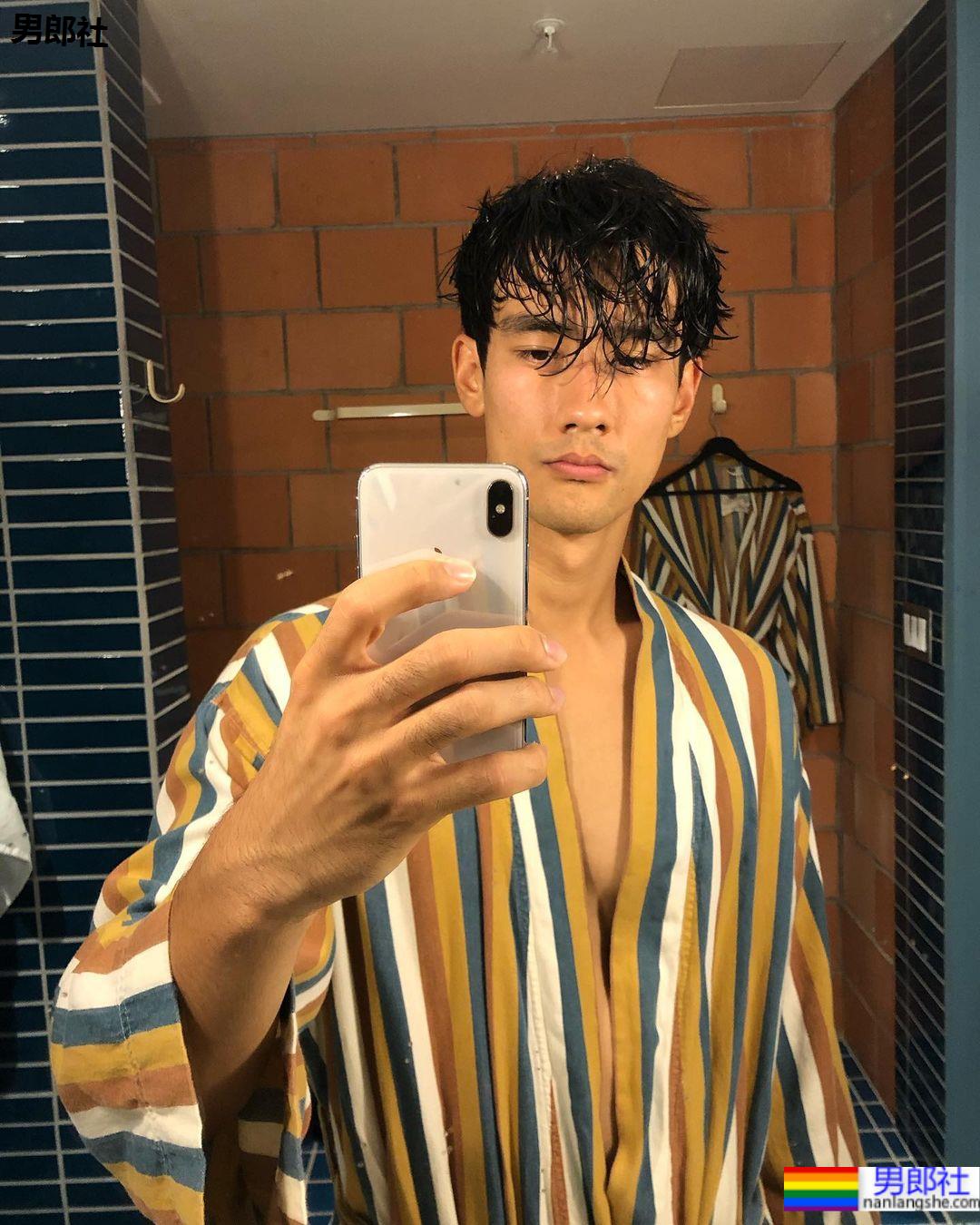 帅破天际外科医生！少女心復发怎么治才好：Alex Landi - 51虹马