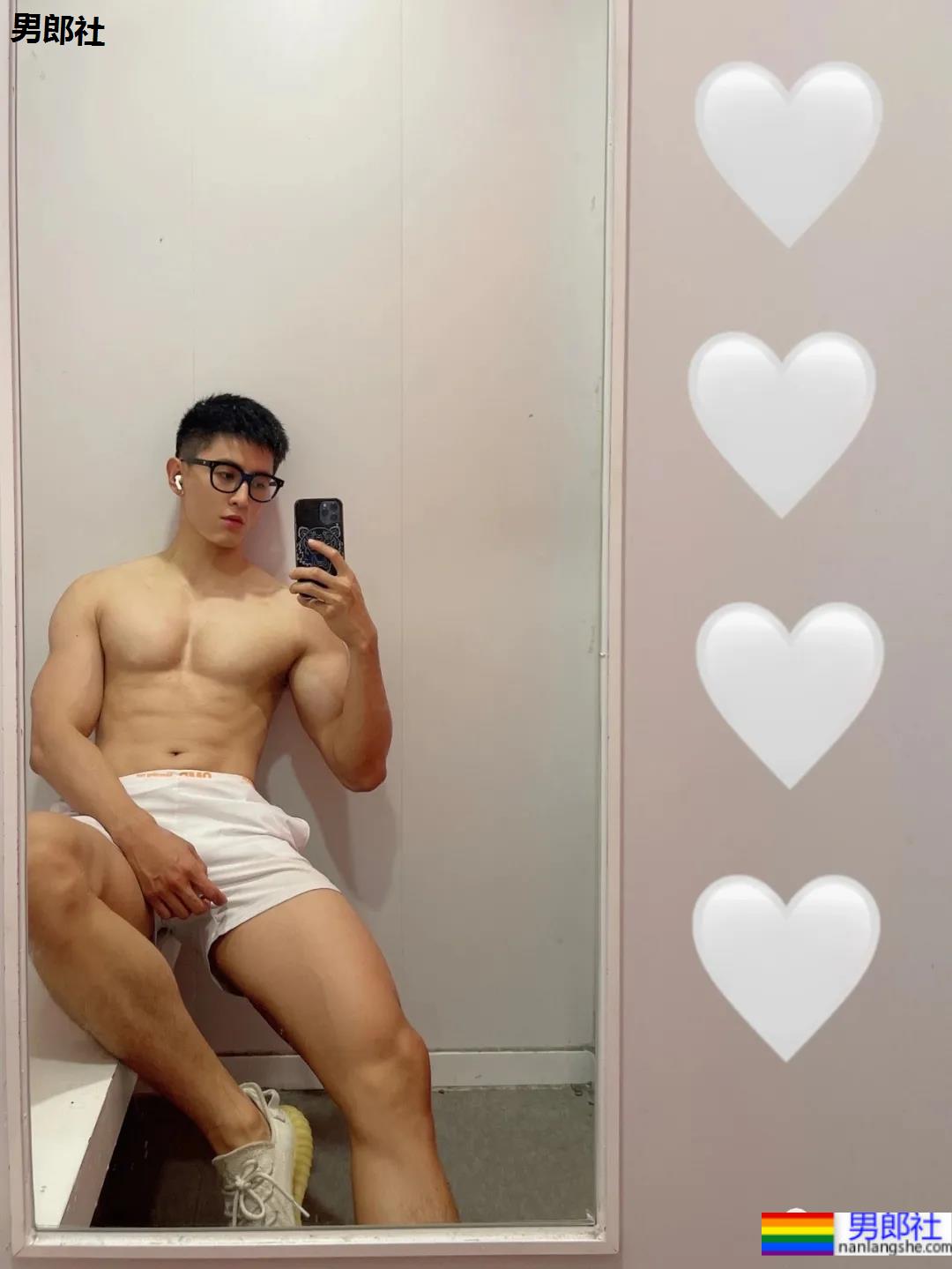 高颜值网红玩转流量密码，又奶又帅也太可了！ - 51虹马