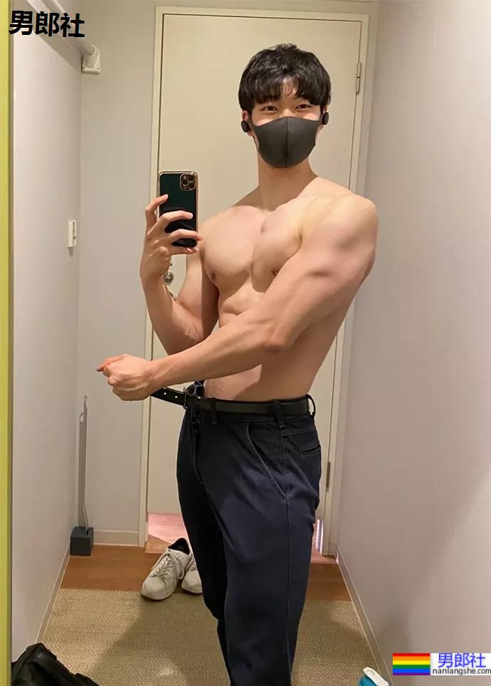 天菜筋築家ゆうき，身材超好 - 51虹马