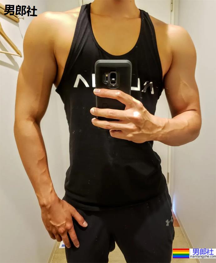 天菜筋築家ゆうき，身材超好 - 51虹马