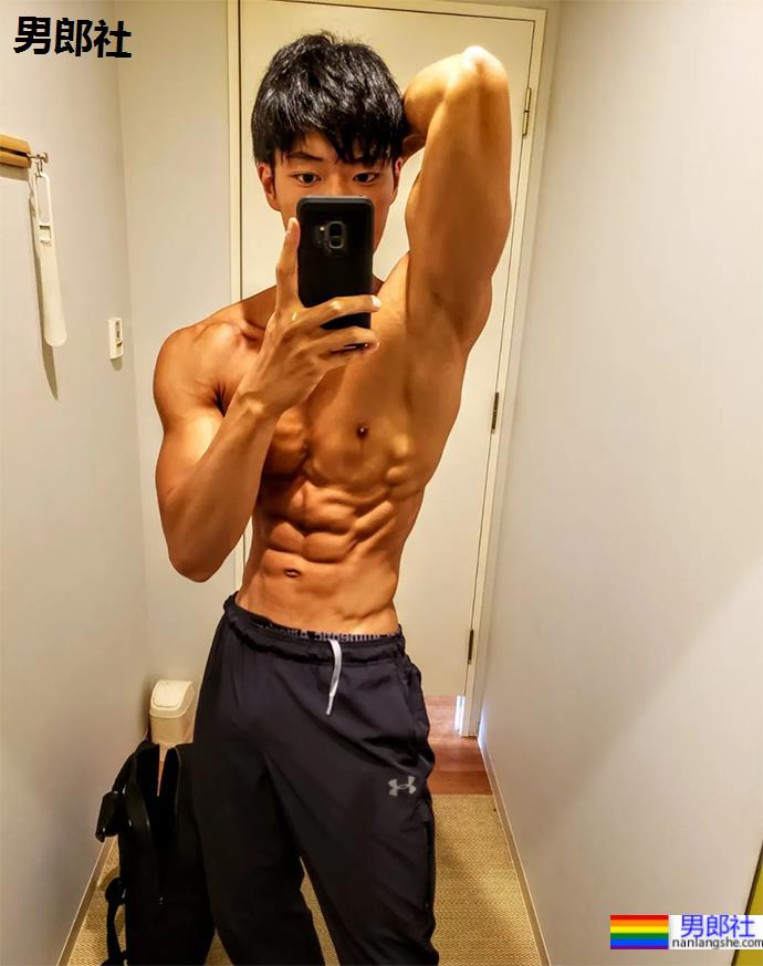 天菜筋築家ゆうき，身材超好 - 51虹马