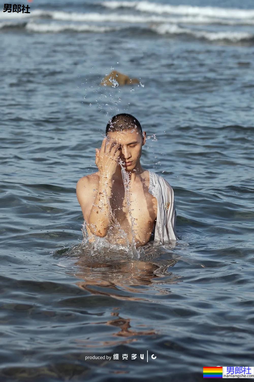 专访摄影师维克多​：在零下30°脱衣服拍写真是什么体验？ - 51虹马