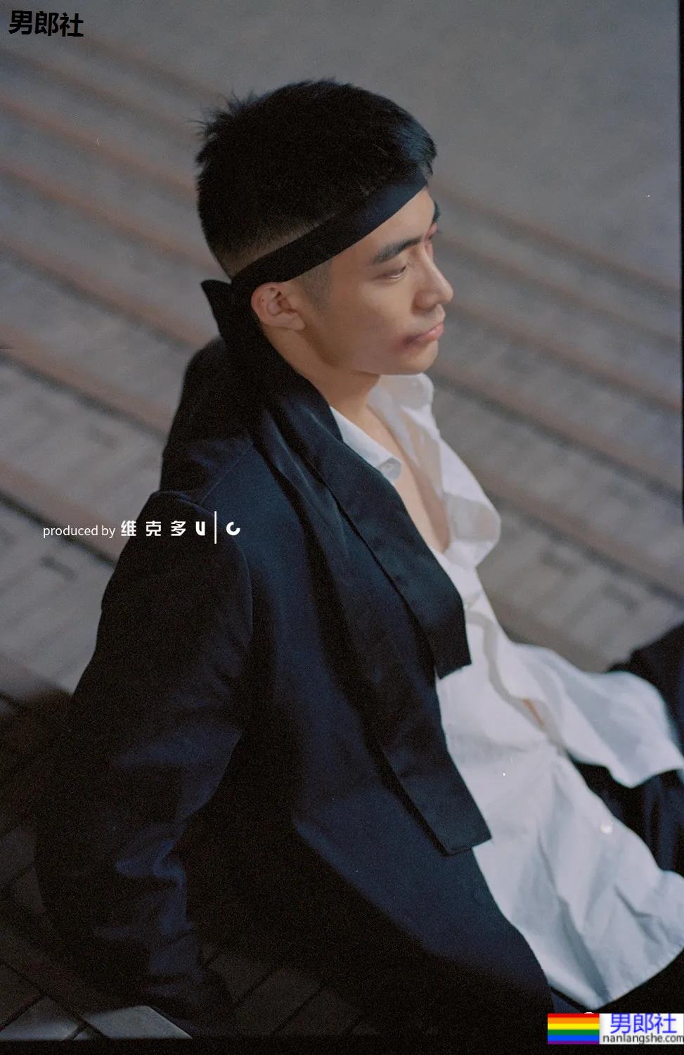 专访摄影师维克多​：在零下30°脱衣服拍写真是什么体验？ - 51虹马