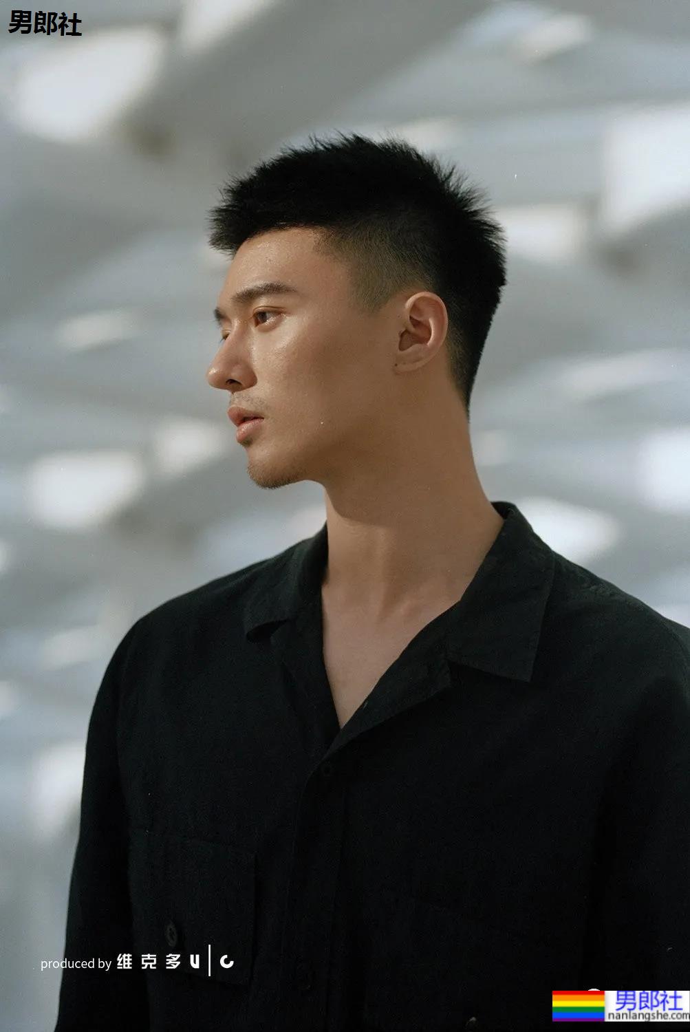 专访摄影师维克多​：在零下30°脱衣服拍写真是什么体验？ - 51虹马