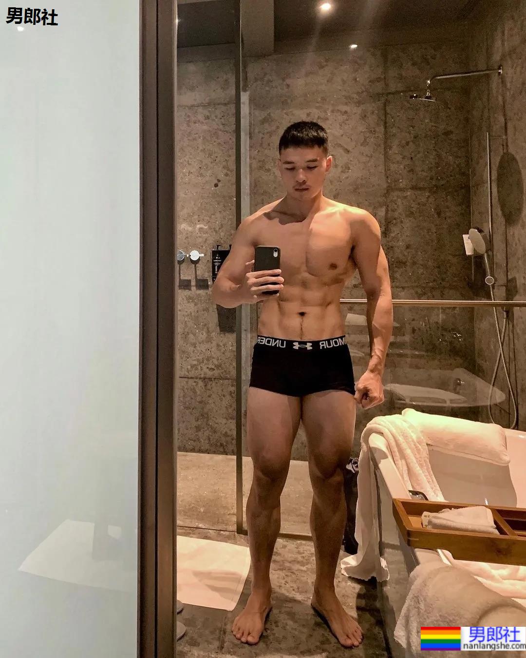 成都鲨鱼肌小哥爆红推特,有谁不可以吗? - 51虹马 成都鲨鱼肌小哥爆红推特,有谁不可以吗? - 51虹马