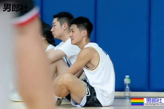 湖南理工02年185CM篮球体育生,薄肌寸头长腿弟弟也太可了吧! - 51虹马 湖南理工02年185CM篮球体育生,薄肌寸头长腿弟弟也太可了吧! - 51虹马