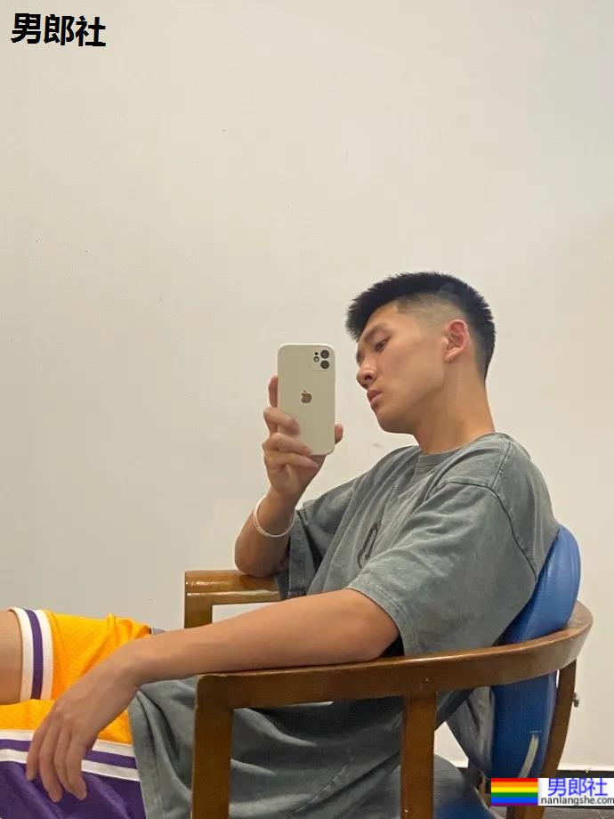 湖南理工02年185CM篮球体育生,薄肌寸头长腿弟弟也太可了吧! - 51虹马 湖南理工02年185CM篮球体育生,薄肌寸头长腿弟弟也太可了吧! - 51虹马